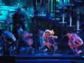 Lеди GaGa все заработанные деньги вкладывает в шоу...